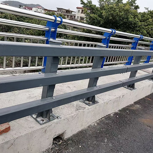 橋梁防撞護欄